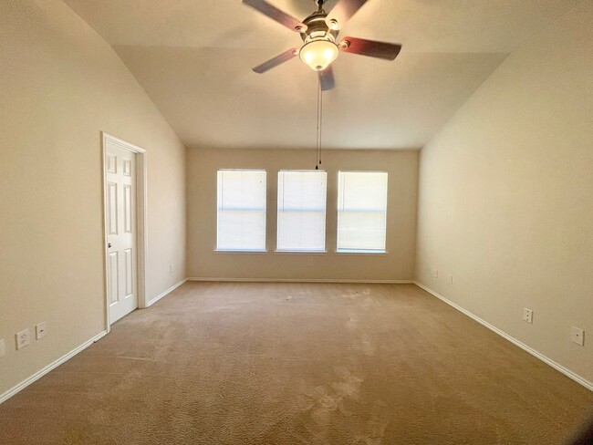 Building Photo - 4 Bedroom 1 story Duncanville ISD