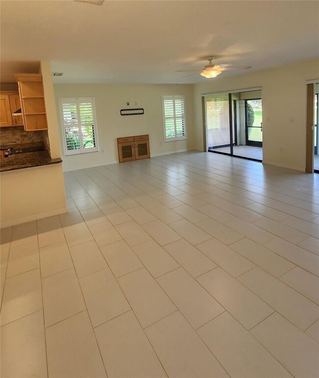 Building Photo - Dream Villa in Palmer Ranch Area