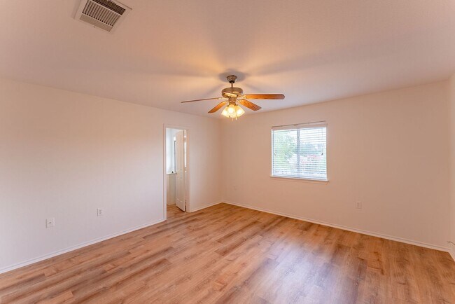 Building Photo - 1225 Anise Dr