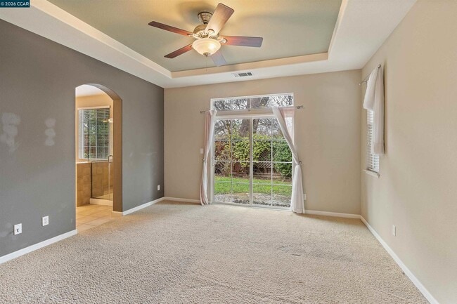 Building Photo - 350 Caroni St