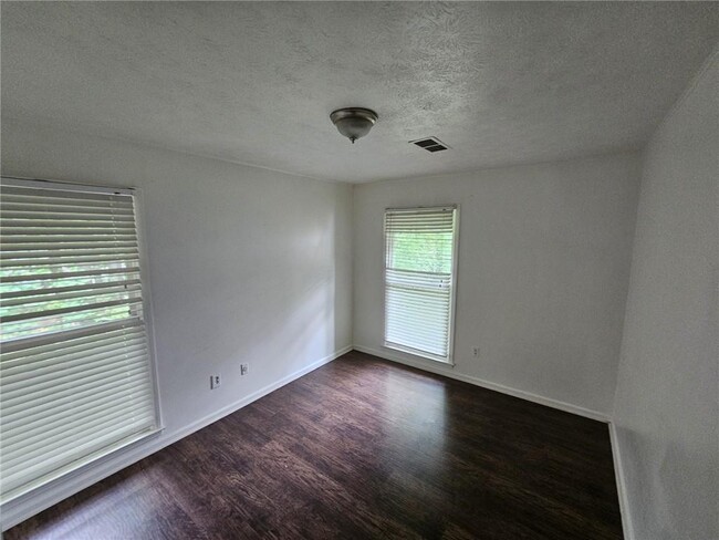 Building Photo - 4413 Idlewood Ln