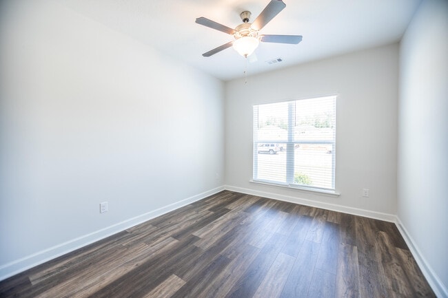 Building Photo - 7172 Paisley Cir