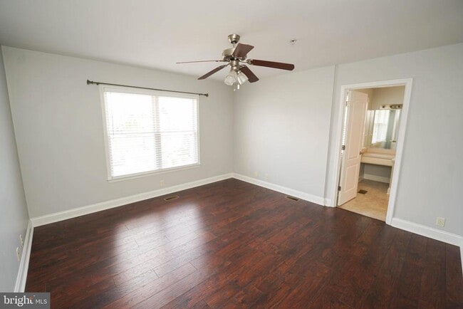 Building Photo - 1455 Hidden Meadow Ln