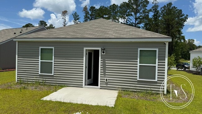 Building Photo - 128 Lakeside Dr