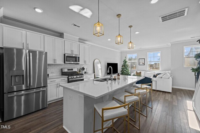 Building Photo - 2550 Laurel Valley Way