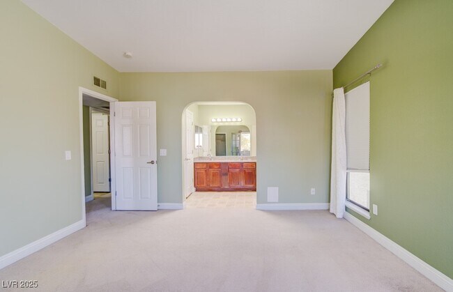 Building Photo - 2212 Sunfish Dr