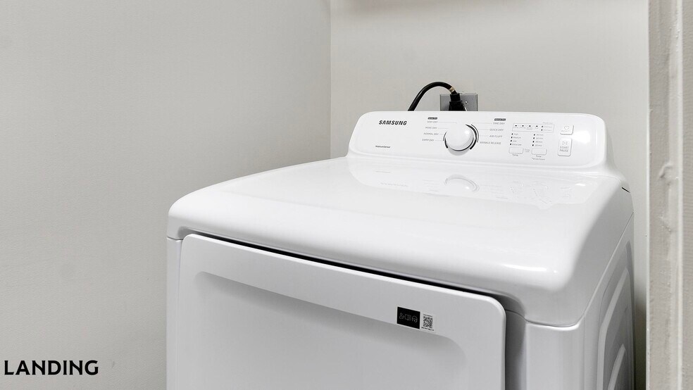 Building Photo - 49 Boulevard SE