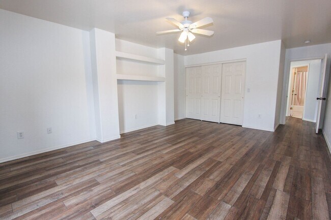 Building Photo - 1123 Leaf Ln