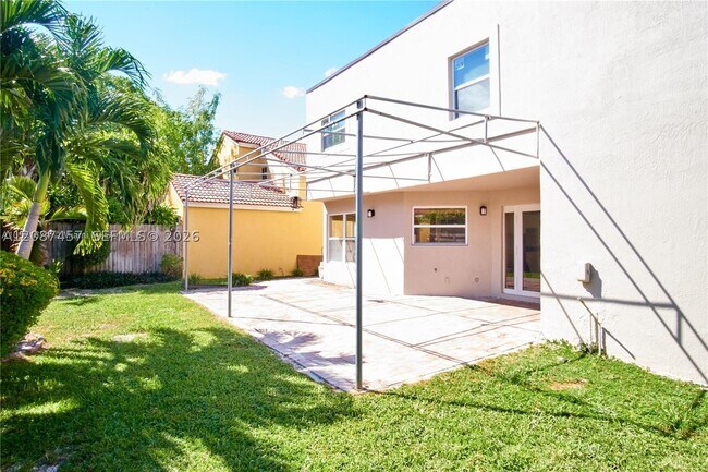 Building Photo - 11724 SW 92nd St