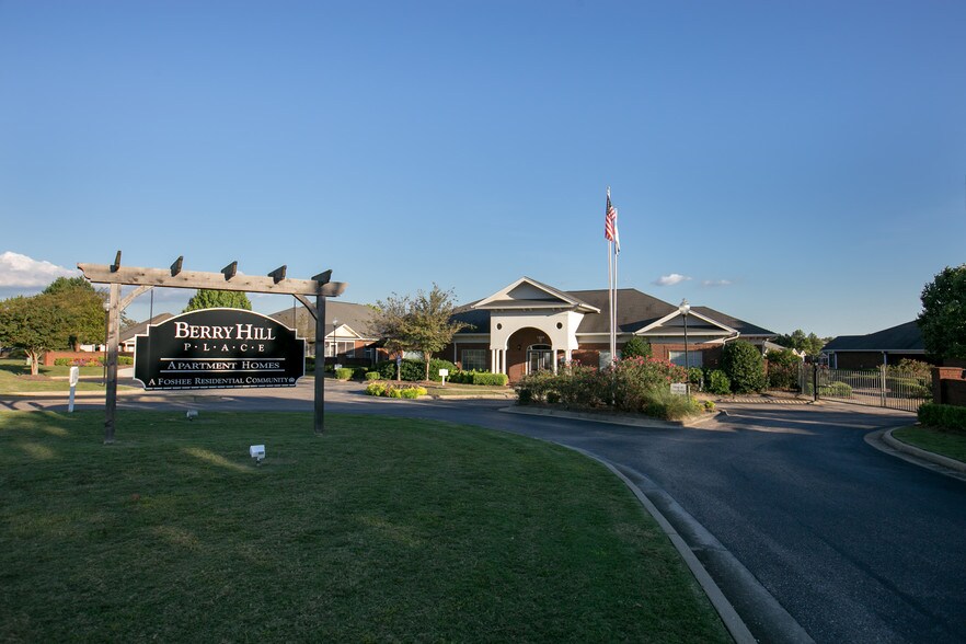 Berry Hill Apartments 1850 Berryhill Rd Montgomery AL 36117
