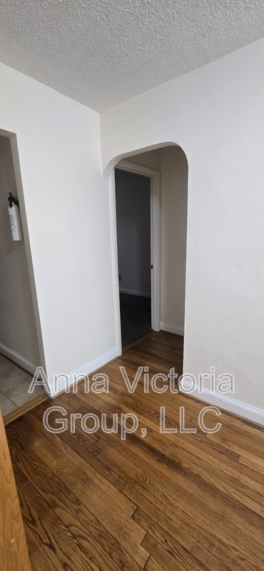 Building Photo - 125 Galveston Pl SW