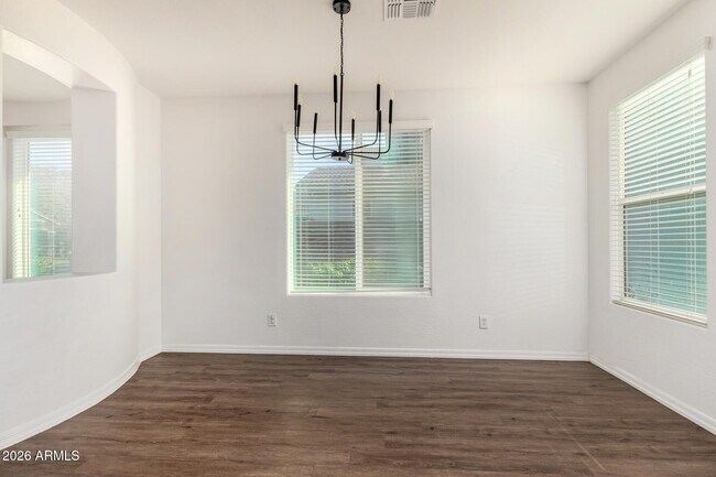 Building Photo - 3751 E Palo Verde St