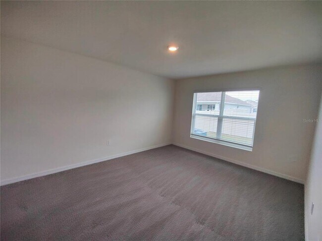 Building Photo - 6939 SE 112th Ln