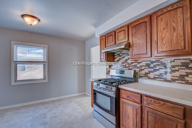 Building Photo - 1589 177th Pl