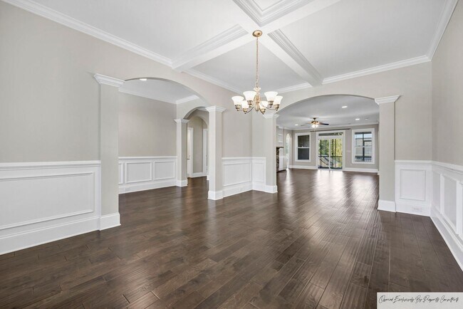 Building Photo - ONE STORY EXECUTIVE HOME READY FOR YOU IN REGATTA FOREST