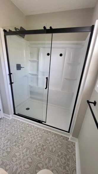 Master Shower - 307 Smallwood Ct