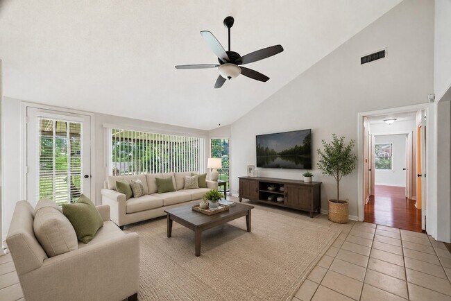 Building Photo - 5114 Beechnut St