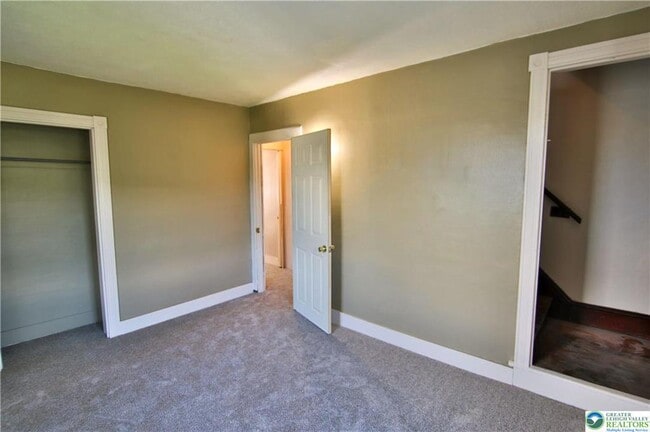 Building Photo - 68 W Center St