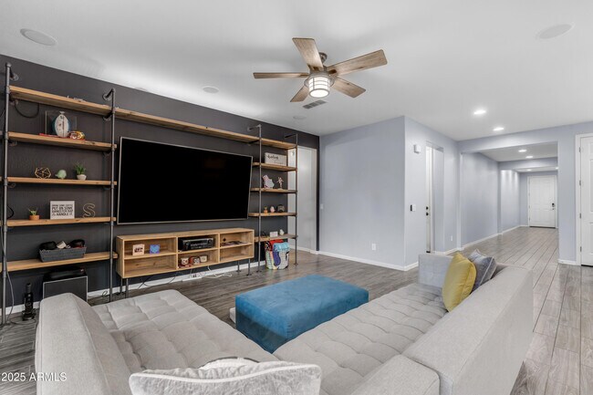 Building Photo - 3938 E Ficus Way
