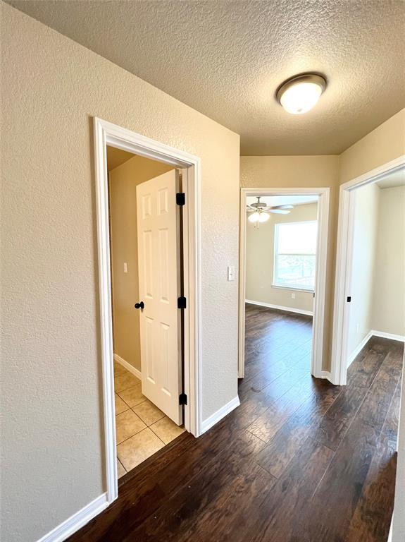 Building Photo - 100 Sandstone Dr