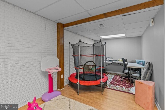 Building Photo - 1232 Peggy Dr