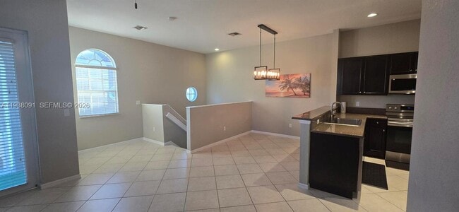 Building Photo - 5818 Hampton Hills Blvd