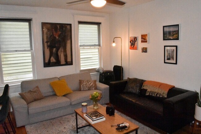Building Photo - 4 Rockledge St