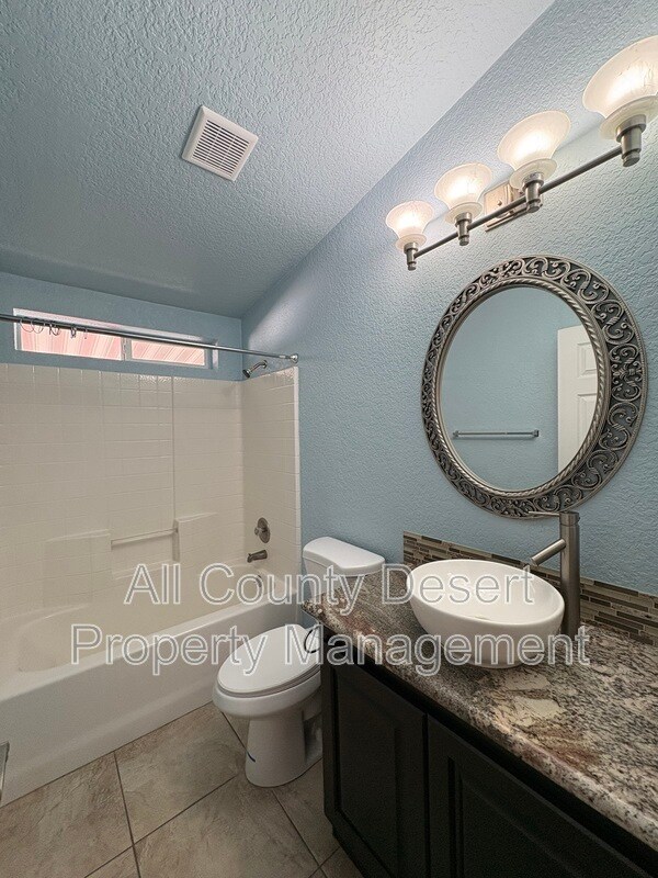 Building Photo - 43155 Portola Ave