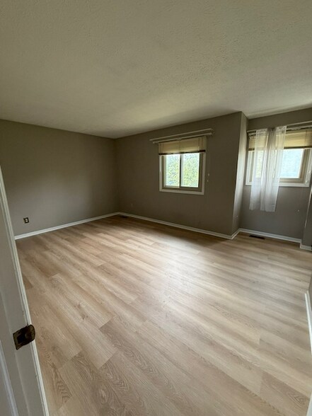 Building Photo - 2353 Gavinley Way