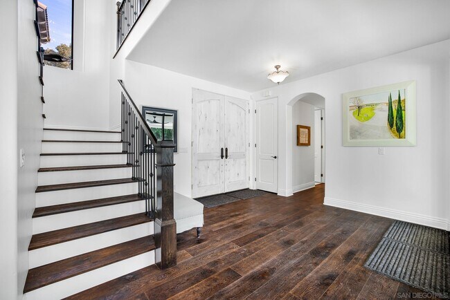 Building Photo - 1070 Coronado Ave