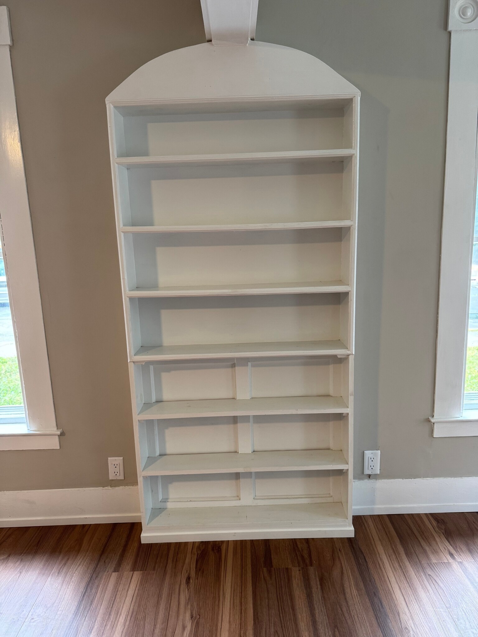 Bookshelf - 14 Cliff St