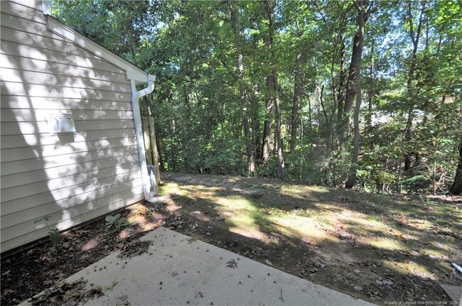 Building Photo - 240 Beechtree Dr