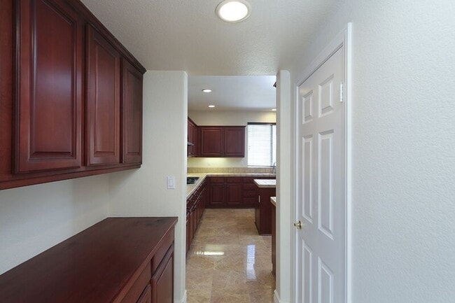 Building Photo - 26400 Castle Ln