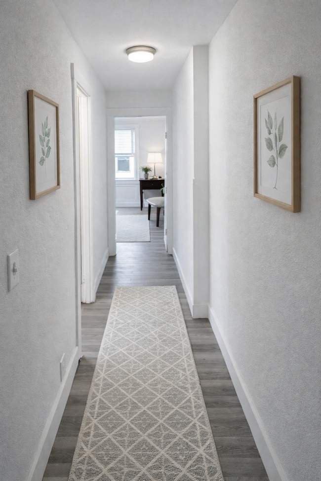 Building Photo - 1133 Lasalle St