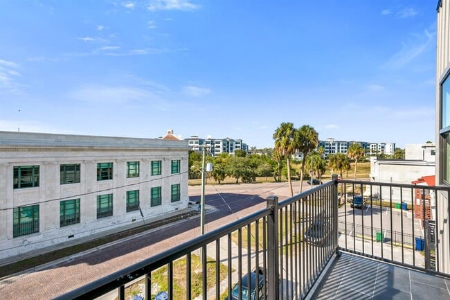 Building Photo - 7016 S Mascotte St