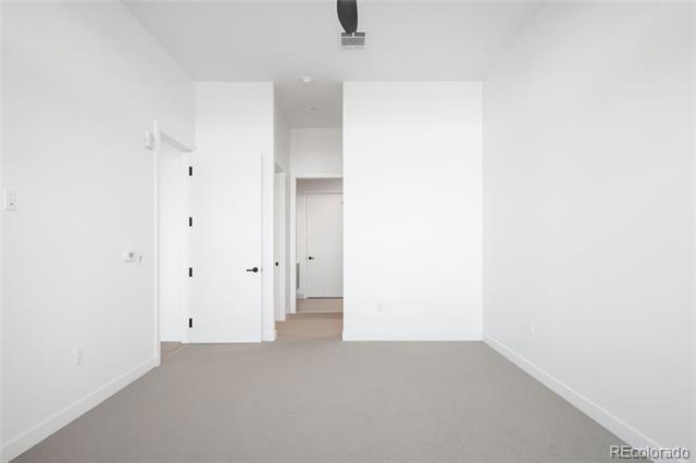 Building Photo - 3520 Chestnut Pl