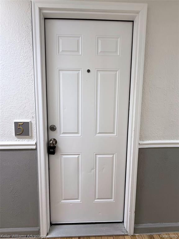 Building Photo - 29222 Grand River Ave