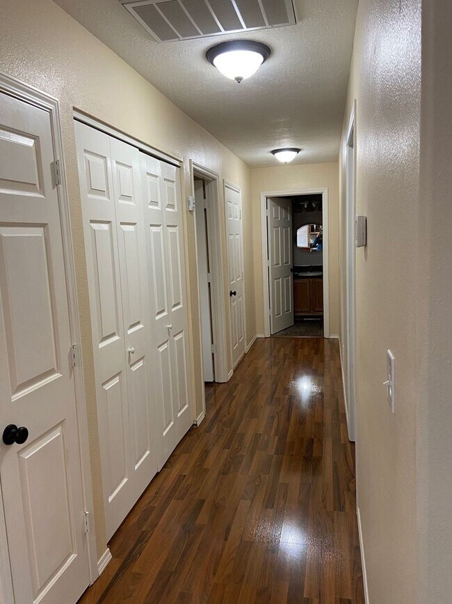 Building Photo - GPC-Monterey Duplex