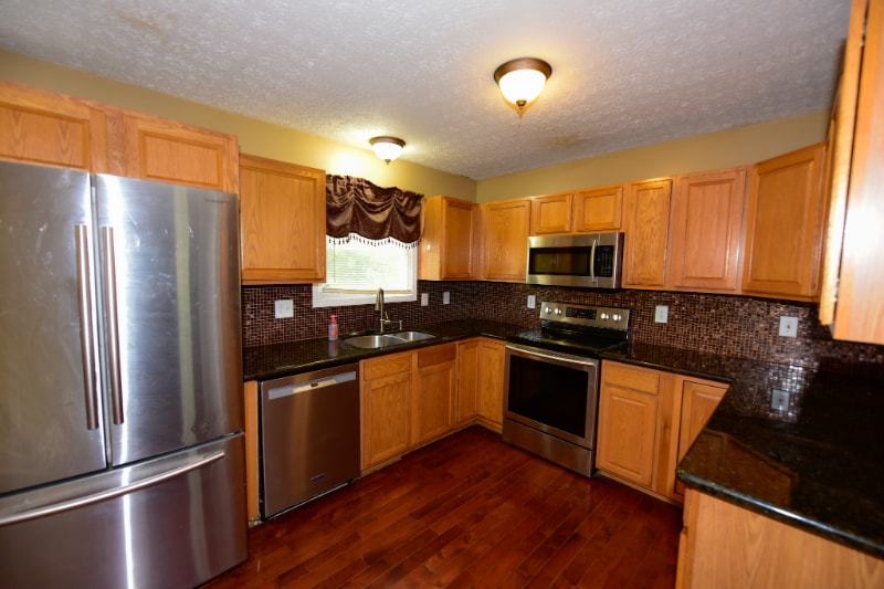 Building Photo - 5710 English Rose Dr