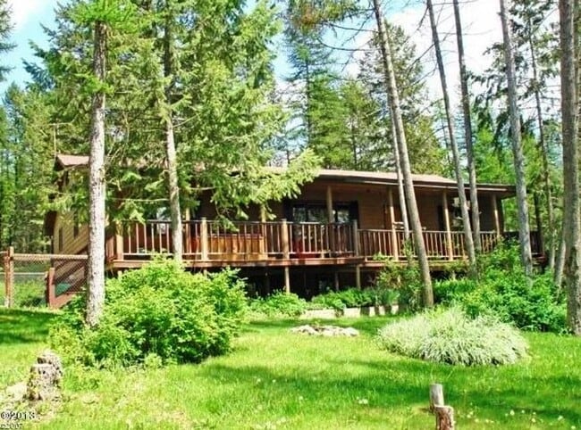 Building Photo - Wonderful Unfurnished 3 Bed 3 Bath Home ou...