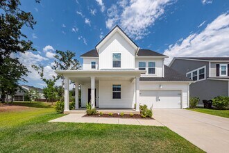Building Photo - 6 Bedroom 4.5 Bath in Limehouse Village - Summerville