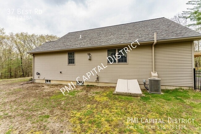 Building Photo - 37 Best Rd