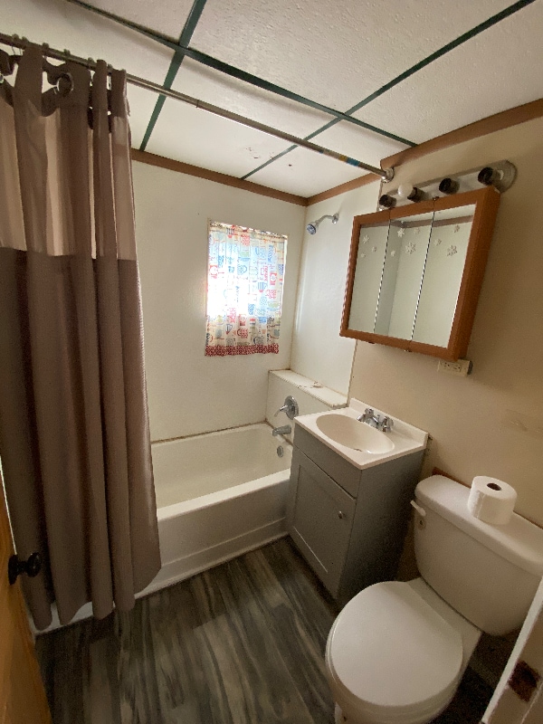 Building Photo - 304 Nuzum Pl