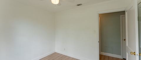 Building Photo - 1602 Westmoor Dr