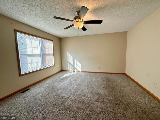 Building Photo - 1760 Riverside Dr