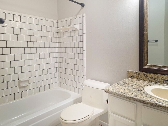 Building Photo - 175 Sylvan Forest Dr