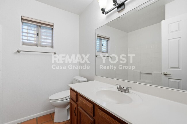 Building Photo - Where Character Takes Center Stage! Now Offering $500 Off First Month’s Rent!