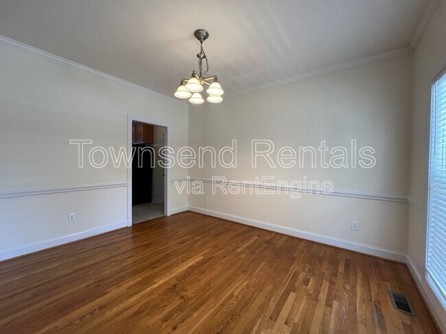 Building Photo - 3616 Heatherbrooke Dr