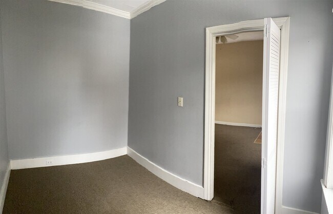 Building Photo - 270 Manchester St