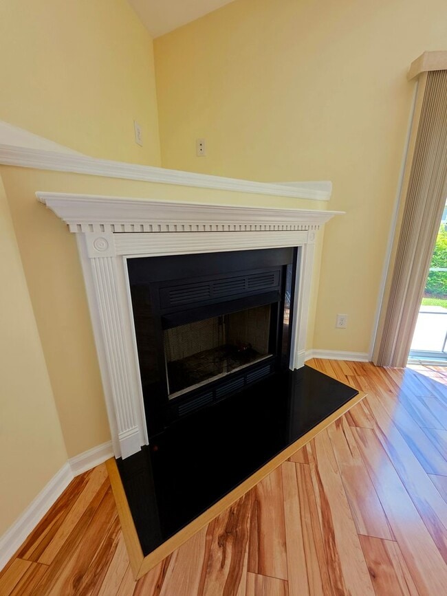 Building Photo - 4Br, 2Ba in Ashbury Park!